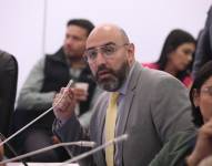 Foto de Mario Godoy, presidente del Consejo de la Judicatura, compareciendo en la Asamblea Nacional.