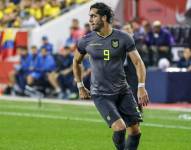 Leonardo Campana con la indumentaria de la selección ecuatoriana.