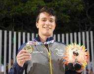 Tomás Peribonio posa con su medalla de oro en los Juegos Bolivarianos