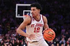 RJ Luis Jr, jugador con raíces ecuatoriana.