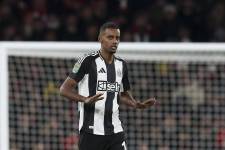 Alexander Isak, delantero del Newcastle United, no estará convocado para el partido de este lunes contra el Liverpool.