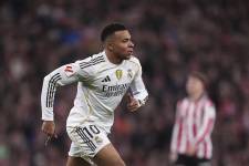 Kylian Mbappé, celebrando la goleada.