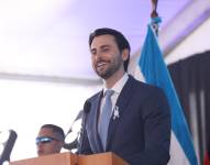 Imagen de Niels Olsen, presidente de la Asamblea Nacional, en una sesión solemne ocurrida en honor a la Fundación de Guayaquil.