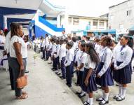 Inauguración del año lectivo Escuela de Educación Básica José María Velasco Ibarra.
