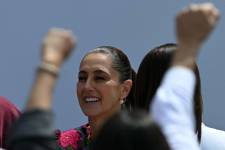 La presidenta de México, Claudia Sheinbaum muestra su apoyo tras las múltiples desapariciones y fallecimientos por las fuertes inundaciones