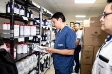 Los insumos y medicinas que fueron entregados en el IESS.