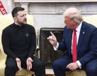 Foto de archivo de la reunión entre el presidente de Ucrania Volodímir Zelenski (i) y el de EE.UU. Donald Trump (d).