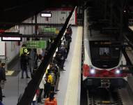 Primer día oficial de operaciones del Metro de Quito, en la estación Quitumbe.