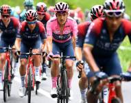 El ciclista ecuatoriano por sexto día consecutivo mantuvo la 'maglia rosa'