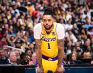 D' Angelo Russell ex base de Los Lakers.