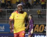 Michael Carcelén anotó uno de los goles en la victoria del Aucas a Barcelona SC.