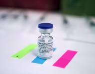 Vista de una dosis de la vacuna contra la covid-19 de Pfizer. EFE/Etienne Laurent/Archivo