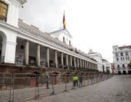 12 de octubre del 2025. El Palacio de Carondelet, en Quito, se encuentra vallado por las protestas.