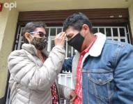 Con los parlantes en alto volumen, en algunas casas rendían homenaje a las madres con melodías alusivas. API