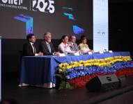 En 46 recintos electorales del extranjero continúan jornadas de votación.