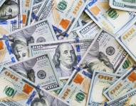 Daniel Noboa decreta que el Impuesto de Salida de Divisas se mantenga en 3.5 % para 2024