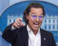 El actor Matthew McConaughey llama a la responsabilidad de las armas en la Sala de Prensa de la Casa Blanca, en Washington (EE.UU.), este 7 de junio de 2022.