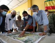 El presidente evalúa los daños y las acciones a llevar a cabo para enfrentar el problema.