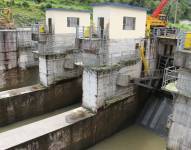 Puesta en operación del complejo hidroeléctrico Toachi-Pilatón.