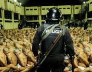 Imagen referencial de detenidos bajo el contexto de régimen de excepción.