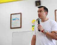 Daniel Noboa durante las votaciones en la consulta popular 2025.