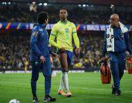 Gabriel Magalhães salió lesionado en el amistoso de Brasil vs. Senegal