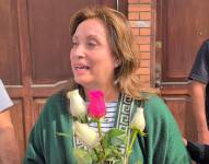 La expresidenta de Perú, Dina Boluarte, habla con simpatizantes este sábado, en Lima (Perú).