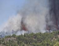 Una erupción volcánica ha comenzado esta tarde de domingo en los alrededores de Las Manchas, en El Paso (La Palma).