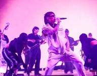 Imagen referencial de Peso Pluma en un concierto.