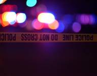 La policía de Vancouver investiga la escena de un crimen después de que un hombre atropellara a peatones durante el festival anual de Lapu Lapu, que celebra la cultura filipina, en la avenida 43 Este y Fraser, al sur de Vancouver, el 26 de abril de 2025.
