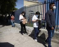 Algunos hospitales de Quito retoman la atención de pacientes con COVID-19 debido al incremento de contagios