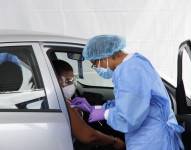 Las personas no podrán bajar de sus vehículos. Foto: Referencial