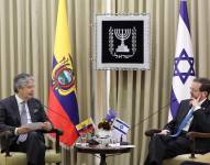 El presidente de Israel, Isaac Herzog, y el de Ecuador, Guillermo Lasso, durante una reunión.