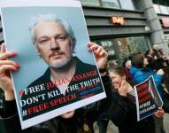 Imagen de archivo de una protesta para pedir la liberación del fundador de WikiLeaks, Julian Assange. EFE/Stephanie Lecocq