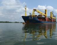 Alto riesgo de accidentes para buques en el canal de acceso al Golfo de Guayaquil por falta de señalética náutica