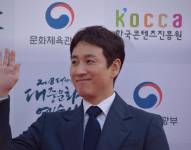 El actor surcoreano Lee Sun Kyun
