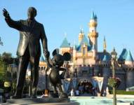 Disney fue fundado el 16 de octubre de 1923 por los hermanos Walt y Roy O. Disney como Disney Brothers Studio.