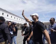 Quito 27 de noviembre del 2022. Los tenistas Rafael Nadal y Casper Ruud llegaron al centro de Quito a la parada del metro San Francisco donde hicieron un mini partido de exhibición previo a la rueda de prensa y al partido de esta tarde. API / DANIEL MOLINEROS