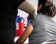 California sortea 116,5 millones de dólares para incentivar las vacunaciones