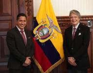 Franklin Galarza, alcalde de Morona y presidente de la Asociación de Municipalidades Ecuatorianas, junto al presidente Guillermo Lasso.