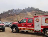 El cerro Colorado, en el norte de Guayaquil, arde: 46 hectáreas afectadas hasta el momento
