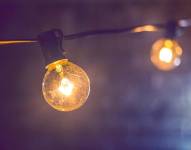 Imagen referencial de bombillos de luz.