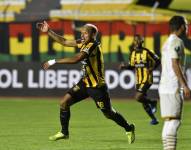 Jair Reinoso hizo los dos tantos del partido.