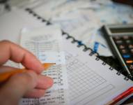 Quienes ganen más de 25 mil dólares al año, es decir, algo más de 2 mil dólares mensuales, pagarán más impuestos. Pixabay.