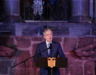 El presidente Guillermo Lasso durante su discurso en la Plaza de la Independencia por el 10 de Agosto.
