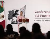 La presidenta de México, Claudia Sheinbaum, participa este martes durante su conferencia de prensa matutina en Palacio Nacional en la Ciudad de México.
