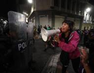 En una movilización por del Día Internacional de la Mujer, en Quito, cientos de manifestantes pedían legalizar el aborto por violación.