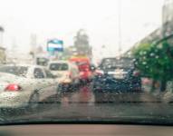 Los conductores deben tomar precauciones para manejar en tráfico pesado o con lluvia.