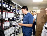 El abastecimiento de medicamentos en el Instituto Ecuatoriano de Seguridad Social (IESS).