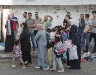 Palestinos de la ciudad de Gaza comienzan a evacuar tras una advertencia israelí.